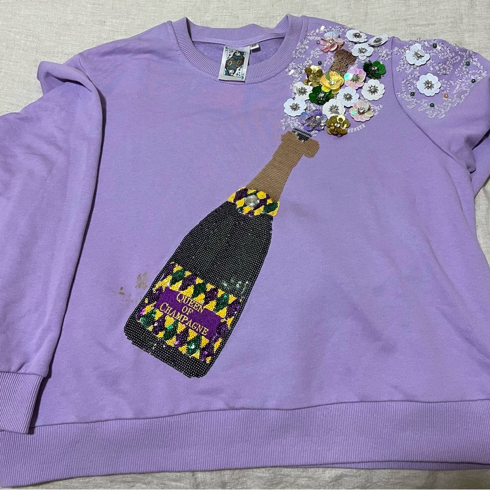 Queen of Sparkles XS sweater